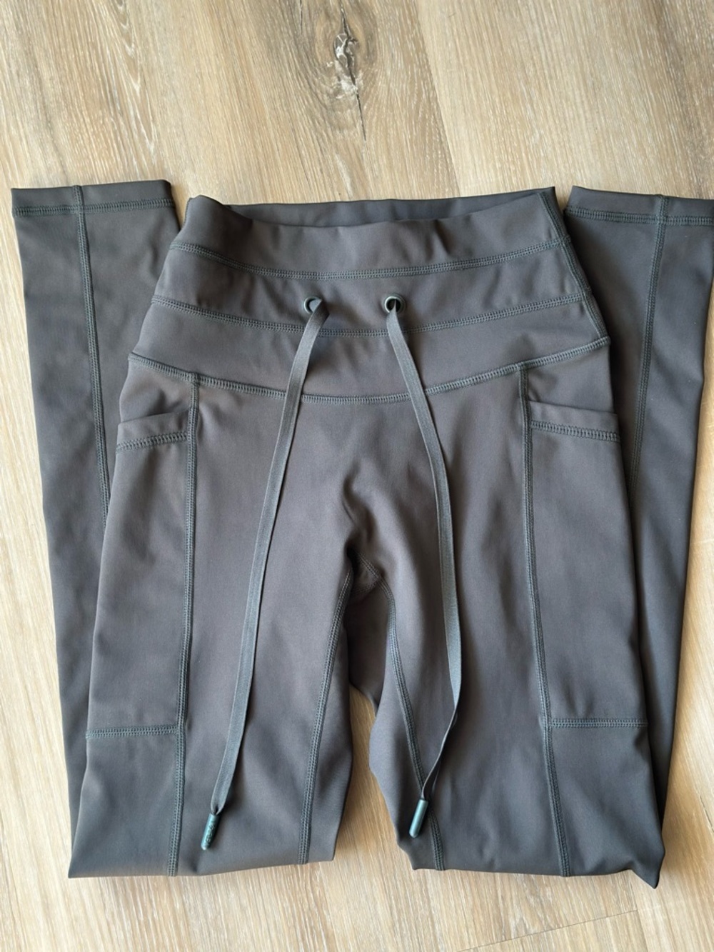 POPFLEX Green High-Waist Leggings with Logo Waistband - Picture 4 of 6